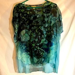 Energe world wear M blues poly layered floral top